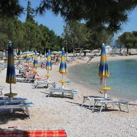 In Near And Pool Appartement