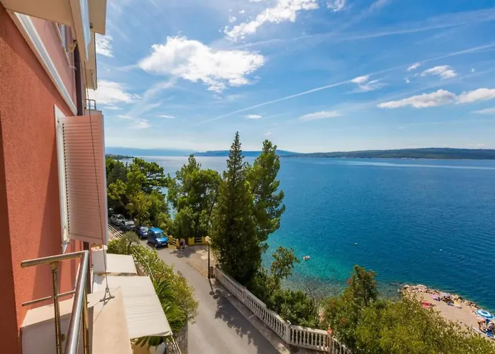 Apartament In Near And Pool Dramalj